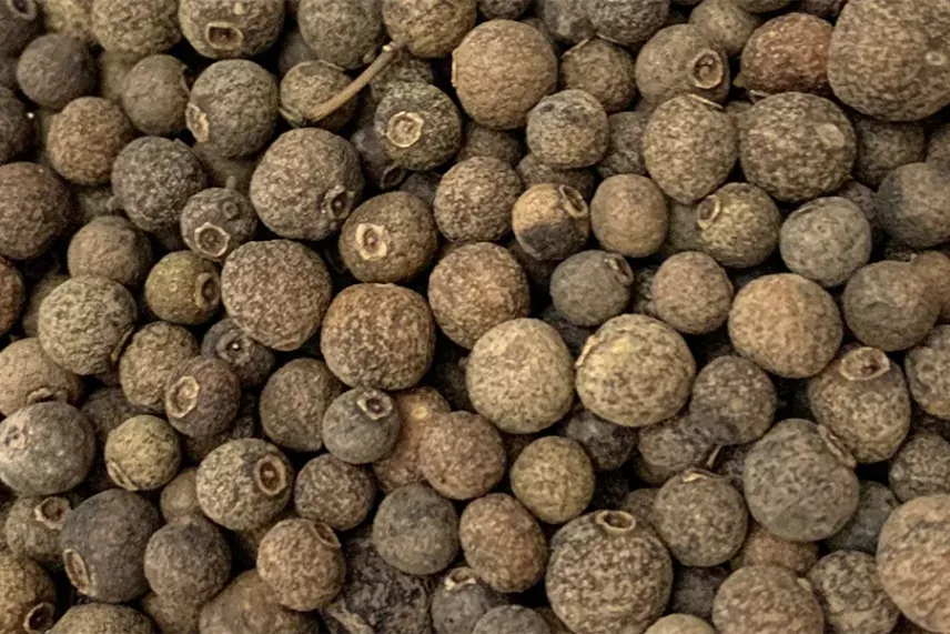 Ямайский перец или душистый перец